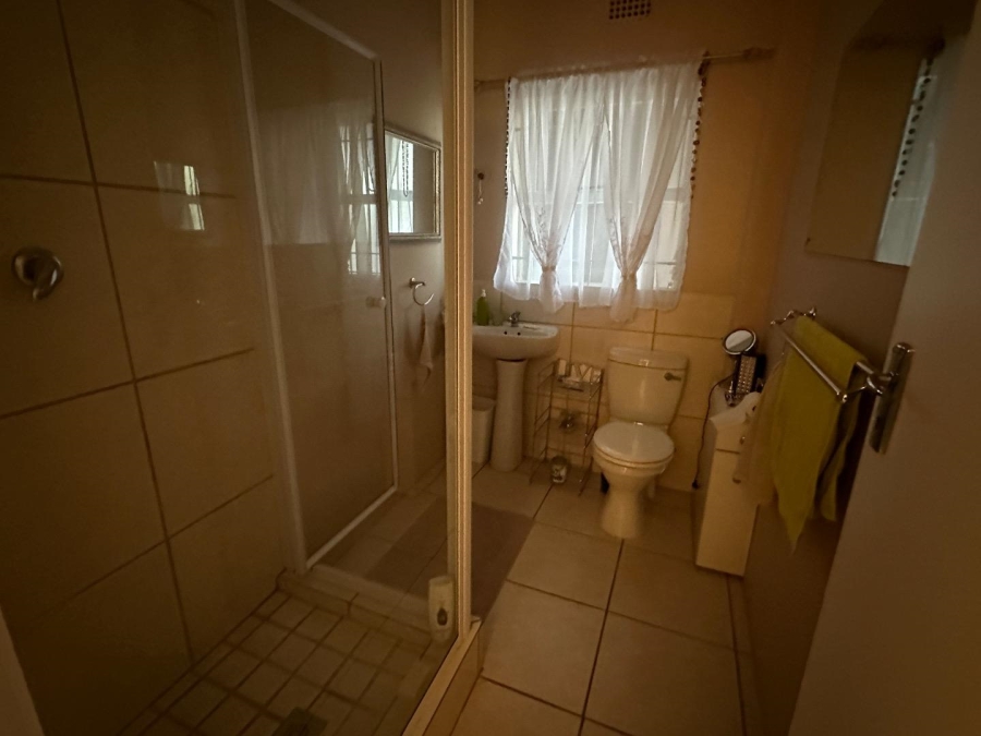 2 Bedroom Property for Sale in Chrismar Western Cape